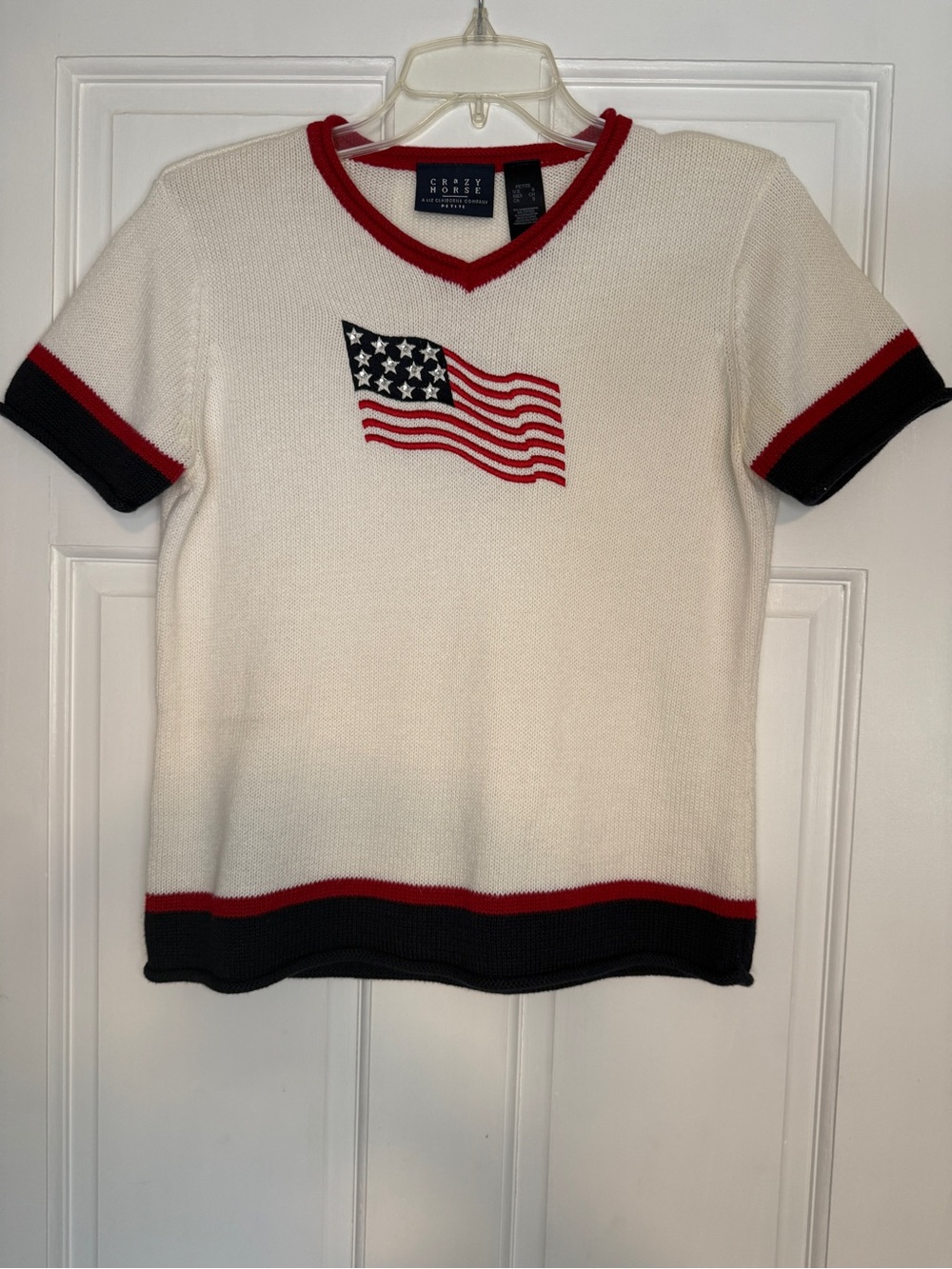 Liz Claiborne White Short Sleeve Sweater with Red and Navy Flag Detail